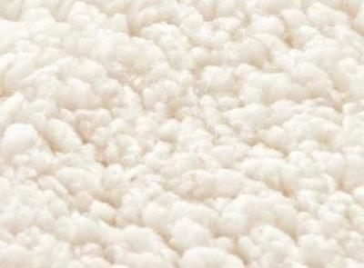 不穿羽絨服和大衣,穿什么外套跨年,才能保暖又好看?